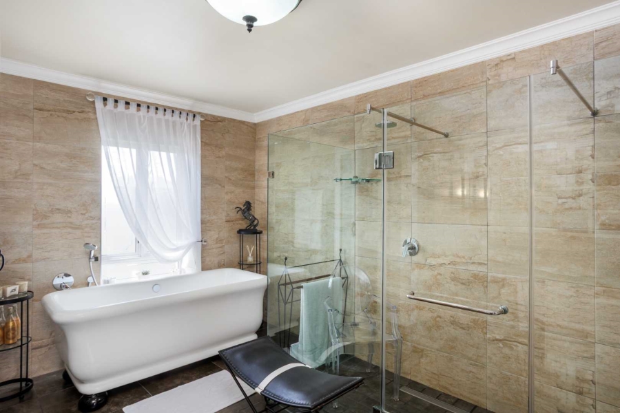 4 Bedroom Property for Sale in Val De Vie Estate Western Cape